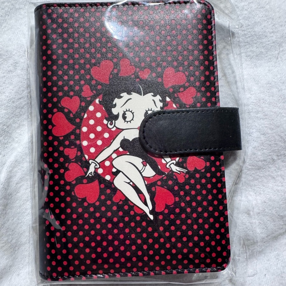 Black and Red Polka Dot Character Binder